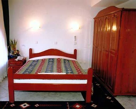 Brams Es Hotell Skopje Eksteriør bilde